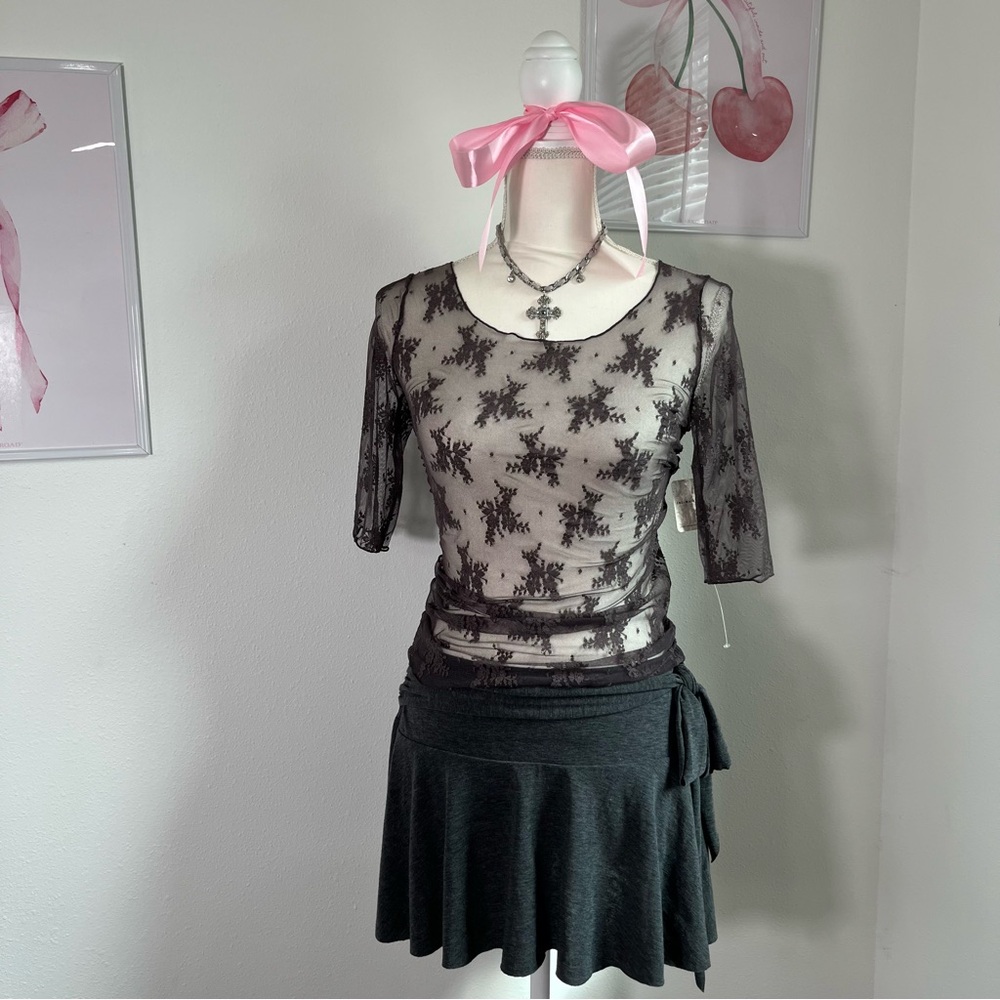 Free People Intimately Dark Gray Floral Lace Short Sleeve‎ Top Womens Small